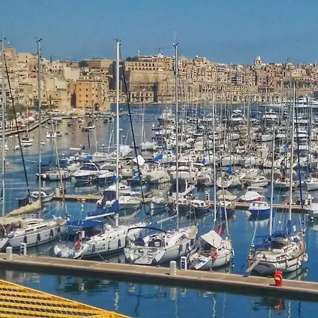 !! Studio !! Marina !! Three Cities , Valletta