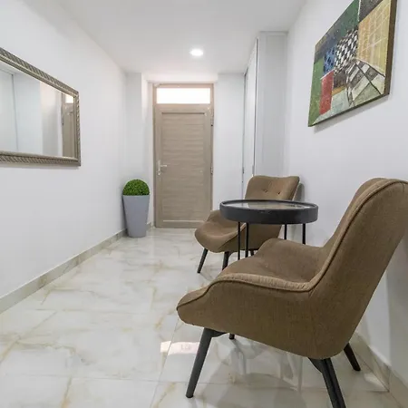 !! Studio !! Marina !! Three Cities , Valletta Апартаменты