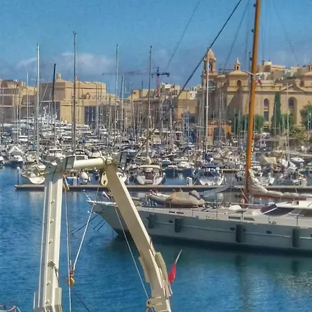 !! Studio !! Marina !! Three Cities , Valletta Cospicua